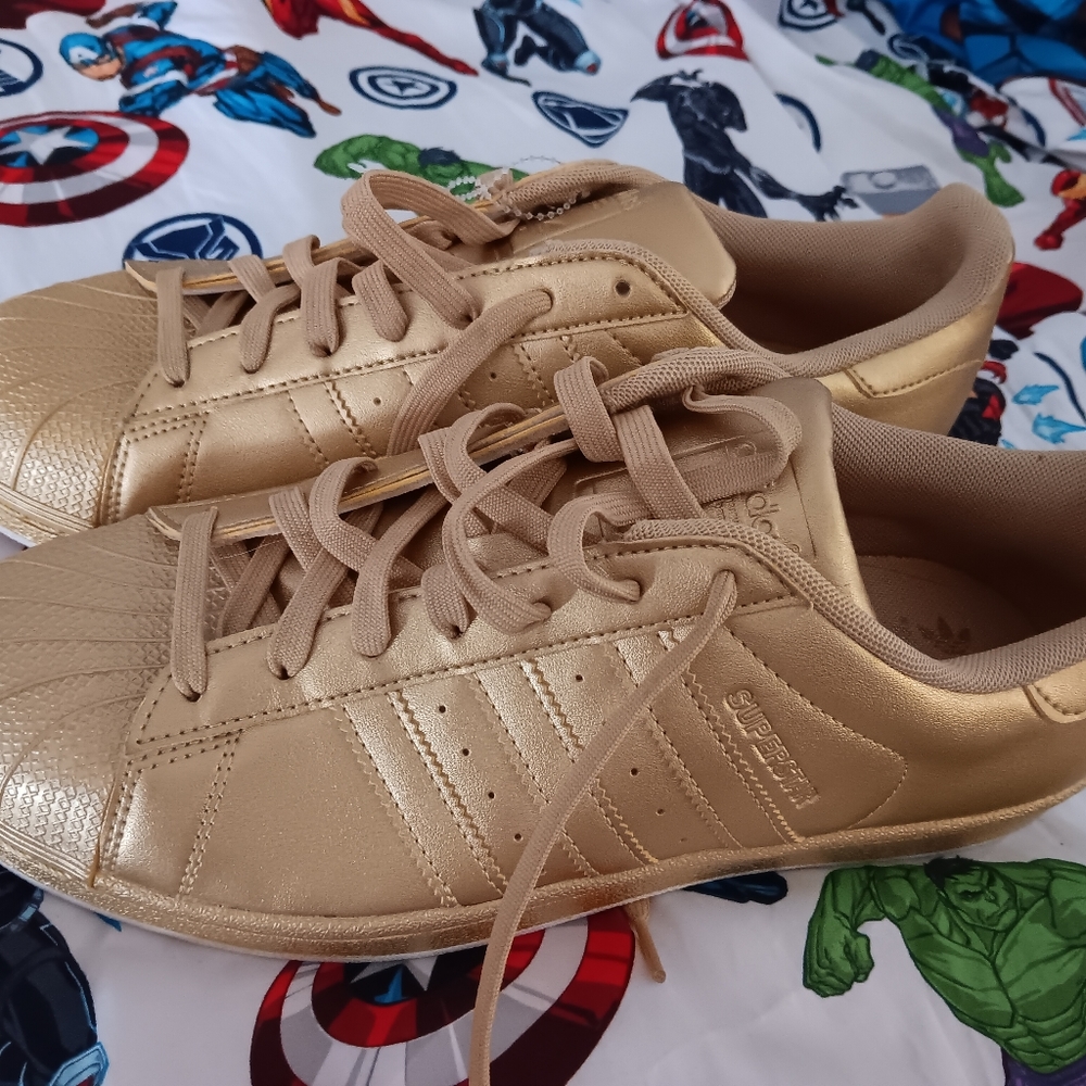 Adidas gold